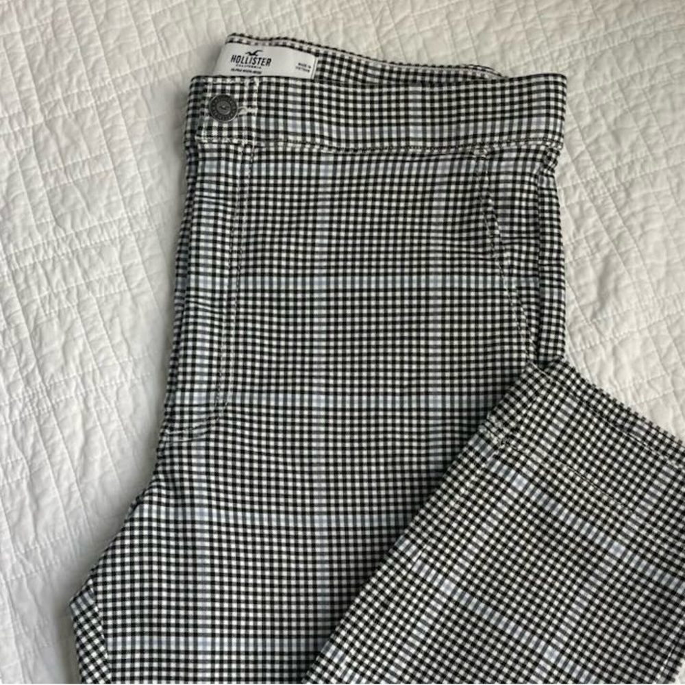 Hollister Black and White Checkered Work Pants